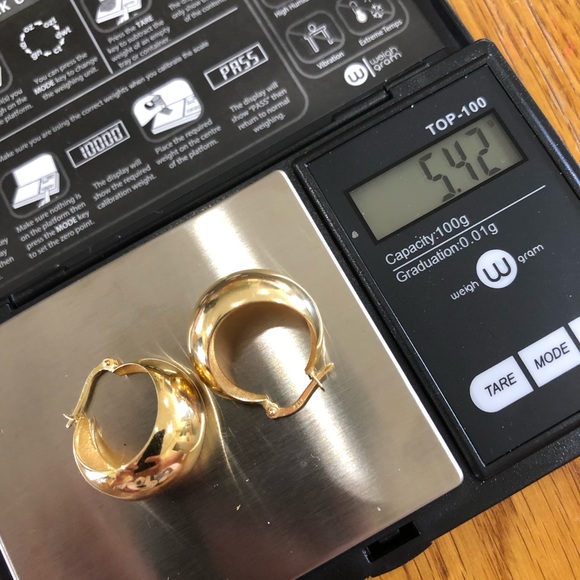 18k solid gold (not filled or plated) stamped (K18) brand new hoop earrings. - Picture 3 of 4